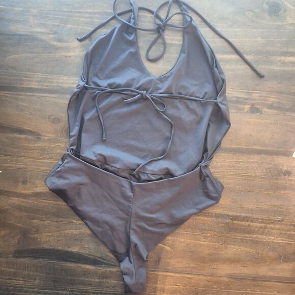 Frankies Bikinis Black Cheeky One-Piece Swimsuit Halter Neck Tie Back Sz XL NWOT - Picture 6 of 6